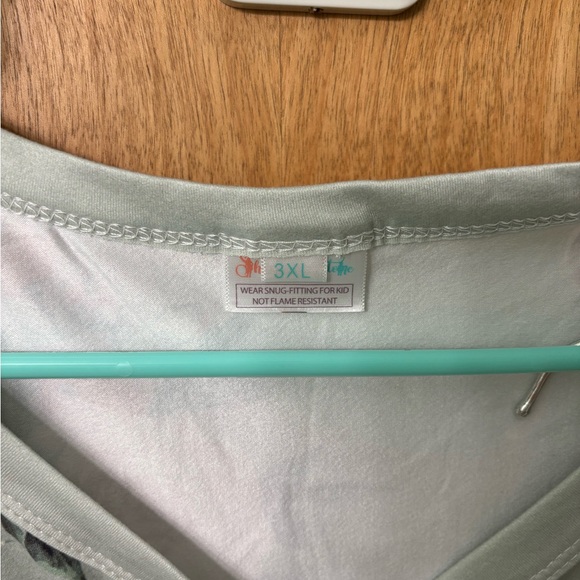 Shirley & Stone floral pajama set never worn! Size 3xl - Picture 3 of 7